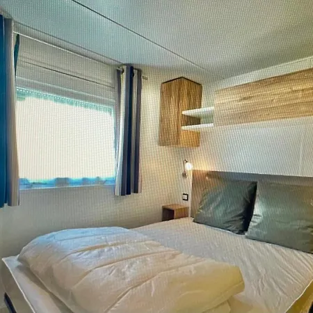 Mobile 8 Couchages Camping *